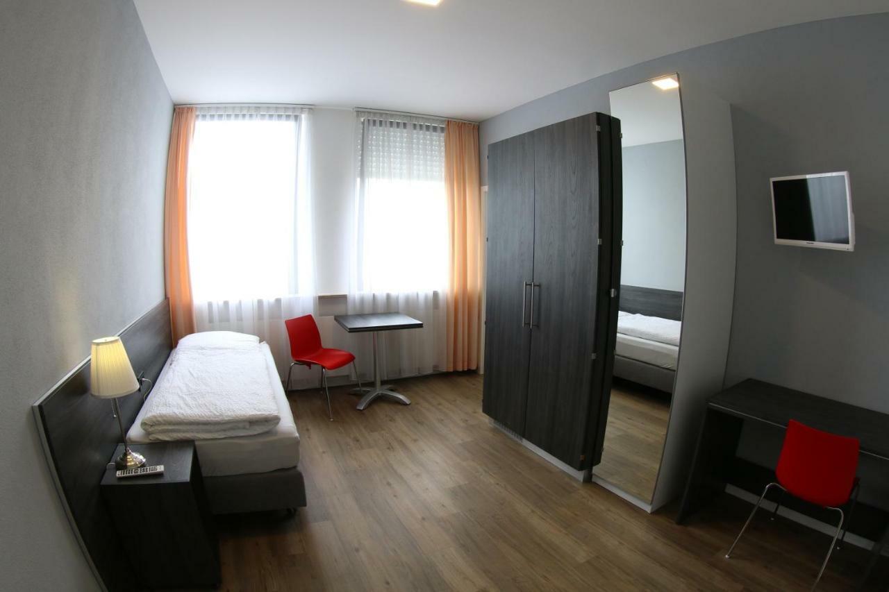 Looks-Inn Viernheim Exterior foto